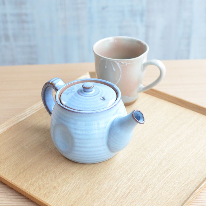 ペコポット 和食器 陶器 美濃焼 日本製 国産 おしゃれ 和風 シンプル 上品 高級感 黒 白 カクニ 食卓 キッチン用品 家庭用 来客用 ギフト プレゼント 贈り物 お祝い 慶事