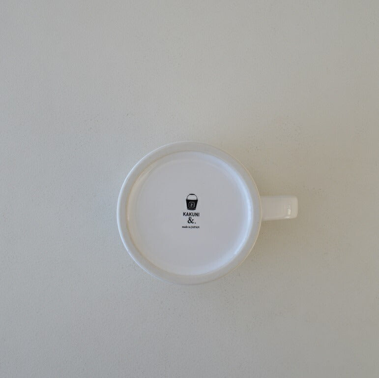 目盛付きマグ 波乗りクマ 330ml マグカップ かわいい くま 可愛い おしゃれ メモリ付き スープカップ 目盛り付き アウトドア 大きめ たっぷり 大容量 キャンプ 陶器 食洗機対応 レンジ対応 ギフト プレゼント 日本製 美濃焼