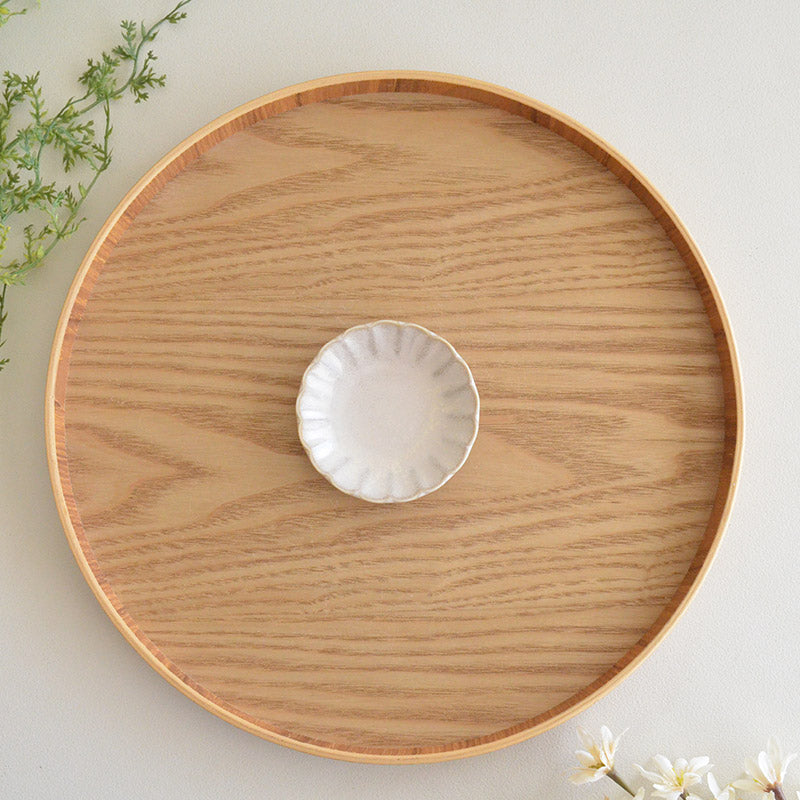 窯変粉引 菊型豆皿 豆皿 小皿 醤油皿 薬味皿 おしゃれ シンプル 小さめ かわいい ナチュラル プレート 薬味 調味料 陶器 日本製 和風 美濃焼 食器 食洗機使用可 電子レンジ使用可 来客 正月