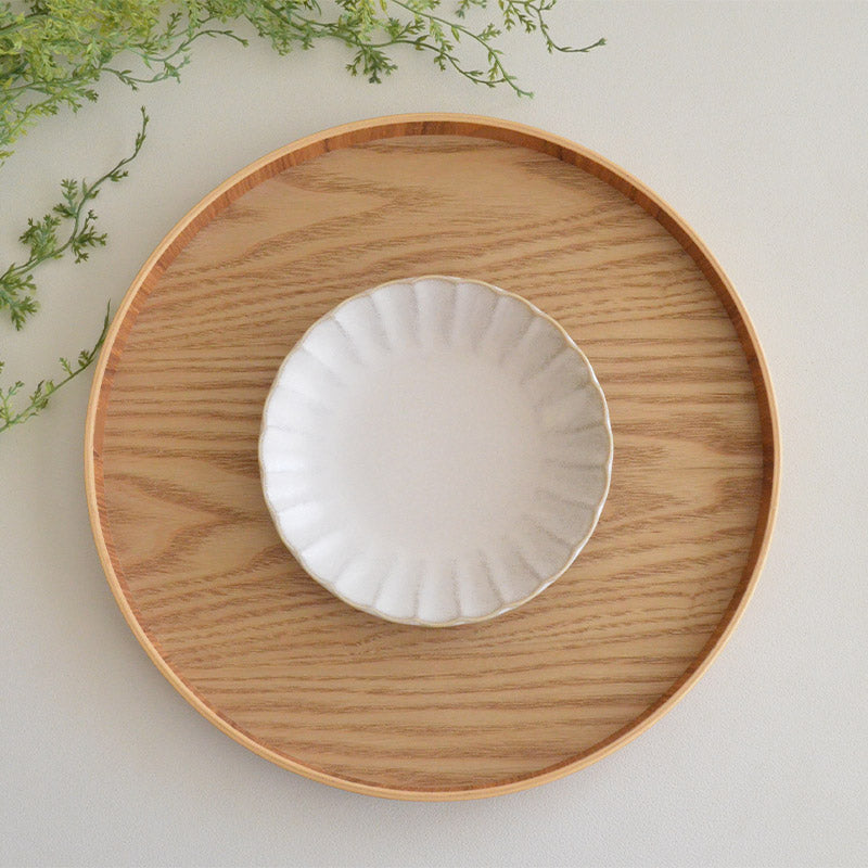 窯変粉引 菊型取皿 小皿 取皿 中皿 プレート おしゃれ シンプル 小さめ かわいい ナチュラル プレート 薬味 調味料 陶器 日本製 和風 美濃焼 食器 食洗機使用可 電子レンジ使用可 来客 正月