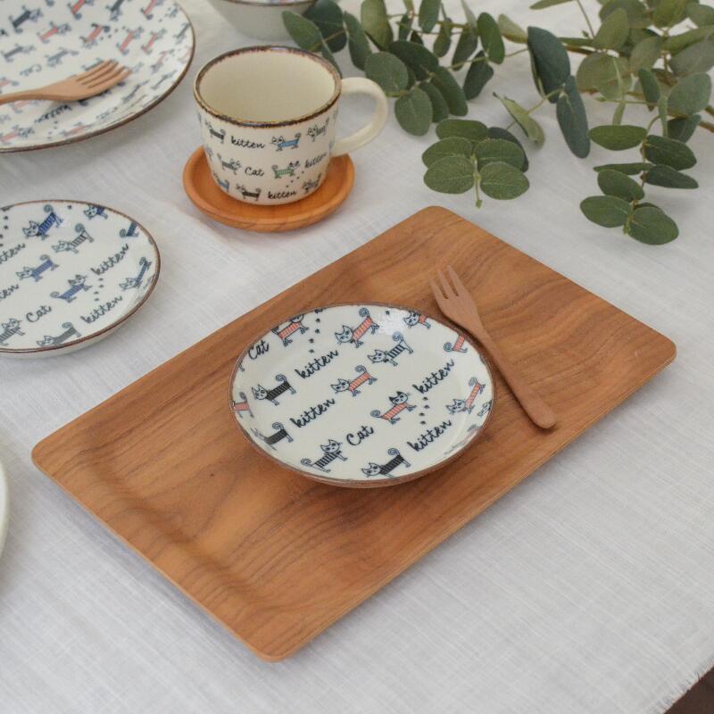 ねこねこ14cmプレート 取皿 おしゃれ かわいい 可愛い ネコ 猫 ネコ柄 北欧 シチュー 大きい 日本製 食器 シンプル ナチュラル 食洗機使用可 電子レンジ使用可 プレゼント ギフト