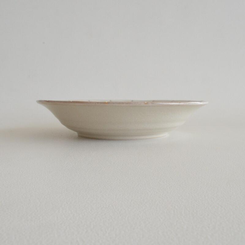 十草 六兵衛カレー&パスタ 取り皿 シンプル おしゃれ かわいい 和食器 美濃焼 磁器 贈り物 プレゼント 敬老の日 祖父 祖母 退職祝い 結婚 出産 内祝い 引き出物 金婚式 古希 喜寿 米寿 退職 定年