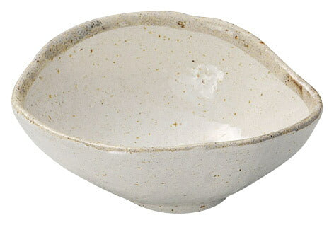 K72065 白唐津変形鉢(小)おしゃれ シンプル 白い 楕円 かわいい 鉢 陶器 日本製 美濃焼 食器 食洗機対応 電子レンジ使用可 カフェ風 ナチュラル サラダ鉢 煮物鉢 引っ越し祝い 一人暮らし プレゼント ギフト カクニ KAKUNI