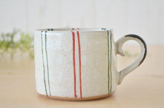 ツートンリンゴマグ マグカップ おしゃれ かわいい コーヒー 珈琲 国産 林檎 ストライプ ナチュラル カップ 器 うつわ カフェ 和風 土物 水玉 ライン シンプル カフェ コーヒーカップ 陶器 美濃焼 日本製 カクニ