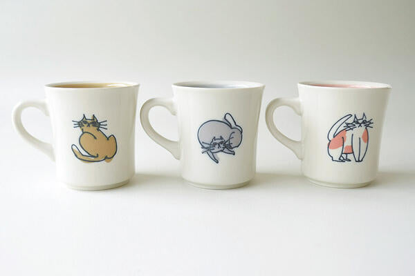 猫と一緒マグ マグカップ 猫 おしゃれ 北欧 ネコ ピンク ベージュ グレー 陶器 かわいい シンプル 電子レンジ使用可 食洗機使用可 日本製 美濃焼 カクニ KAKUNI