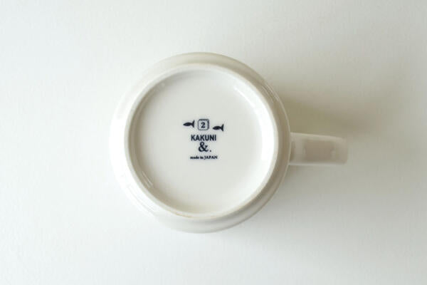 猫と一緒マグ マグカップ 猫 おしゃれ 北欧 ネコ ピンク ベージュ グレー 陶器 かわいい シンプル 電子レンジ使用可 食洗機使用可 日本製 美濃焼 カクニ KAKUNI