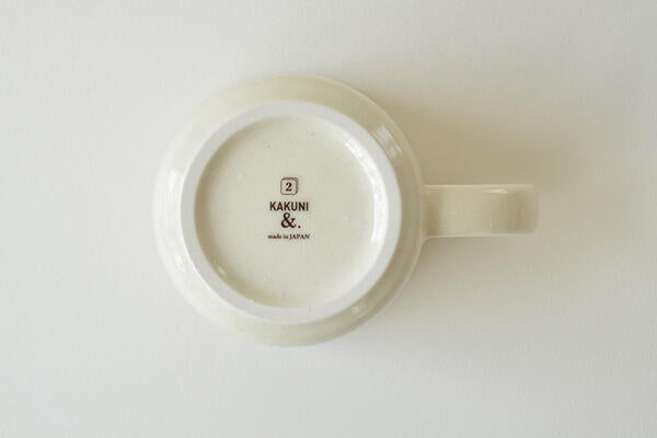 ほっこりアニマル花束マグ 陶器 マグカップ おしゃれ 大きめ 美濃焼 かわいい 可愛い 猫 レトロ ネコ ナチュラル シンプル 電子レンジ使用可 食洗機使用可 日本製 国産プレゼント ギフト 動物柄 カクニ KAKUNI