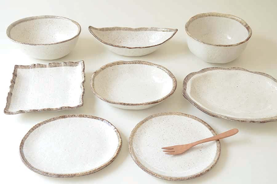 K15030 白唐津 笹船小鉢 おしゃれ 鉢 小鉢 白い 白 ナチュラル シチュー スープ シンプル かわいい 国産 日本製 美濃焼 食器 白い 模様 食洗機対応 電子レンジ可能 カフェ風 新生活 一人暮らし プレゼント ギフト カクニ KAKUNI