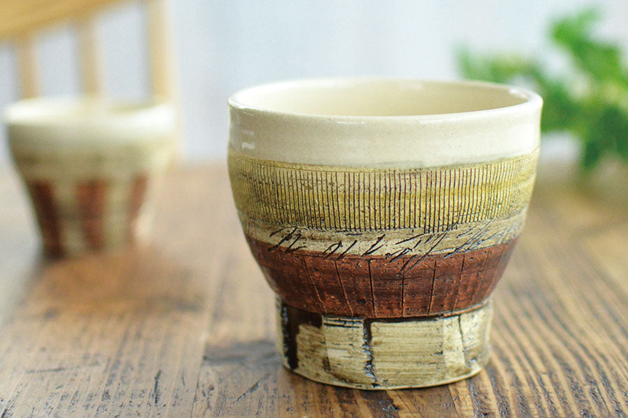 エイジア手造りロックカップ(削り)【おしゃれ かっこいい ハンドメイド 手作り 美濃焼 大きい 陶器 焼き物 父の日 敬老の日 プレゼント 箱入り 美濃焼 日本製 カクニ KAKUNI】