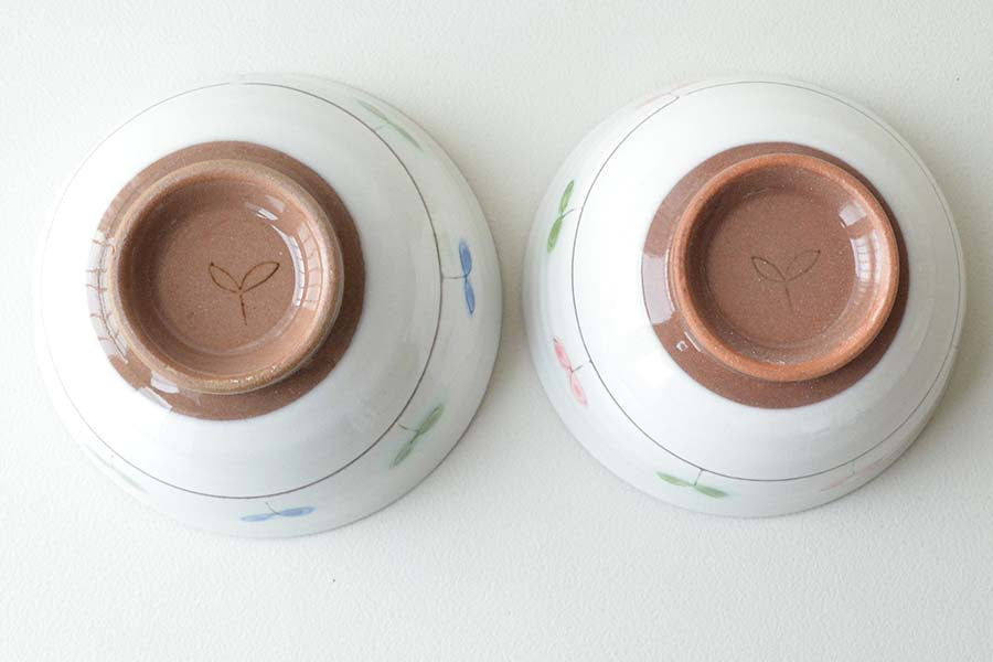 ふたば飯碗 お茶碗 飯碗 ご飯茶碗 おしゃれ シンプル かわいい 日本製 美濃焼 食器 プレゼント 敬老の日 ギフト カクニ 和風 洋風 日本製製 国産 陶器 美濃焼 和食 食器 茶碗 うつわ 皿 お家 おうち ごはん ギフト プレゼント