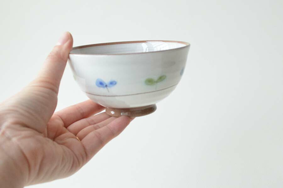 ふたば飯碗 お茶碗 飯碗 ご飯茶碗 おしゃれ シンプル かわいい 日本製 美濃焼 食器 プレゼント 敬老の日 ギフト カクニ 和風 洋風 日本製製 国産 陶器 美濃焼 和食 食器 茶碗 うつわ 皿 お家 おうち ごはん ギフト プレゼント