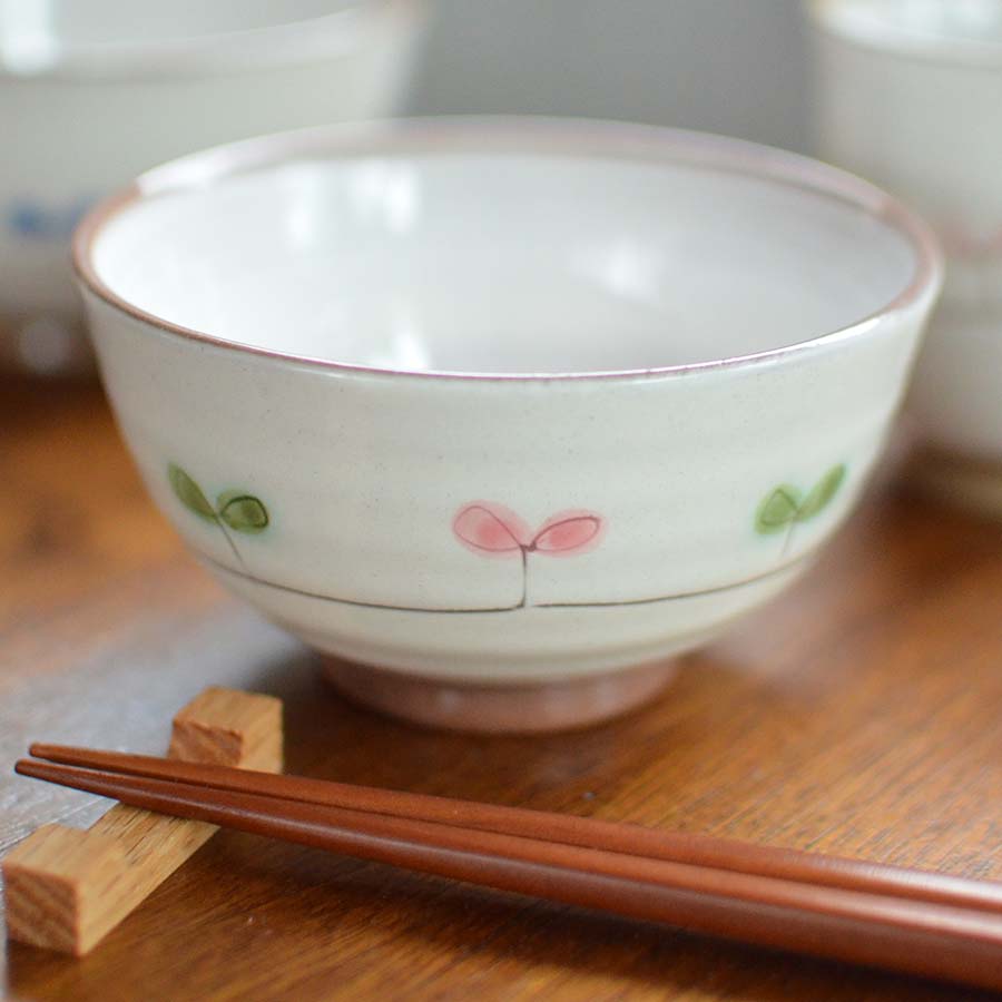 ふたば飯碗 お茶碗 飯碗 ご飯茶碗 おしゃれ シンプル かわいい 日本製 美濃焼 食器 プレゼント 敬老の日 ギフト カクニ 和風 洋風 日本製製 国産 陶器 美濃焼 和食 食器 茶碗 うつわ 皿 お家 おうち ごはん ギフト プレゼント