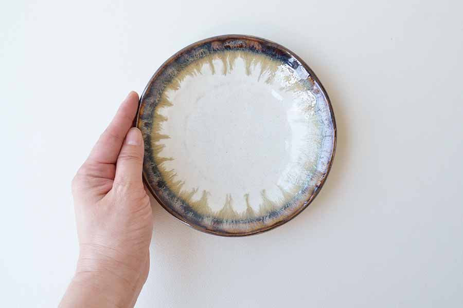 錆簾手びねり取皿【取り皿 小皿 おしゃれ かっこいい 日本製 美濃焼 陶磁器 食器 電子レンジ対応 食洗機対応 白 和風カクニ】