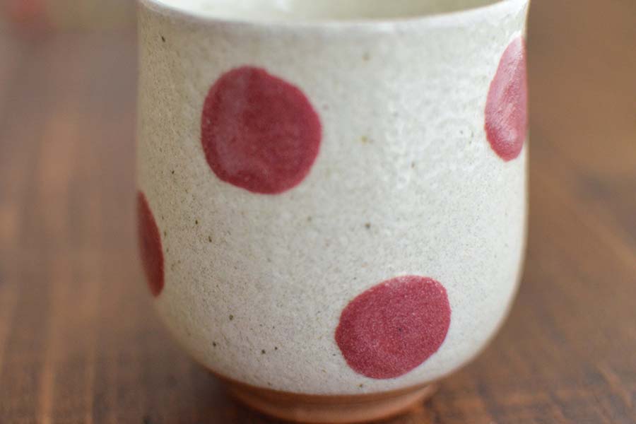 まりもドット湯呑 湯呑 オシャレ コップ カップ お茶 おしゃれ シンプル かわいい 日本製 美濃焼 食器 プレゼント 敬老の日 ギフト カクニ KAKUN