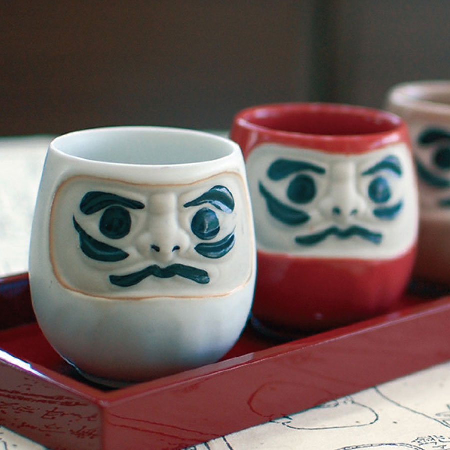 風水だるま湯呑 湯のみ おしゃれ 大きい ギフト おもしろい 風水 縁起物 日本製 美濃焼 和風 長寿祝い 贈り物 夫婦 和食器 還暦祝い 古希 喜寿 米寿 退職 定年 お祝い