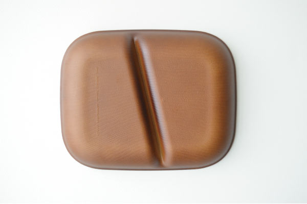 木目スクエアーワンプレート だるまとハシビロコウ フレンチブルドック 犬 ふれんちぶる ランチプレート かわいい おしゃれ 木目 ウッド 国産 日本製 軽量 軽い 割れにくい 樹脂製 アウトドア 電子レンジ対応 食洗機対応