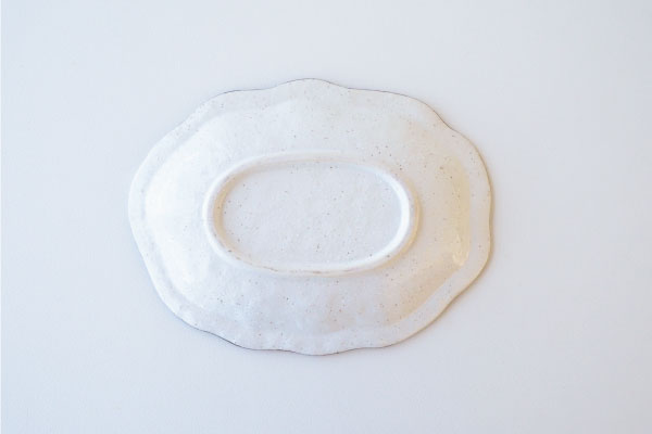 白唐津 雲形多用皿 取り皿 おしゃれ 食器 陶器 うつわ 和食器 国産 日本製 美濃焼 洋風 ナチュラル 盛り皿 茶碗 綺麗 ギフト 食洗機使用可 電子レンジ使用可 かわいい シンプル 白い お皿 カフェ風 プレゼント 新生活