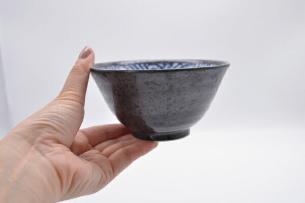 青海波 飯碗 お茶碗 おしゃれ 食器 かっこいい 青 ブルー 食器 ご飯 飯碗 和食器 和風 柄物 縁起物 濃紺 国産 日本製 美濃焼 食洗機使用可 電子レンジ使用可 子供 小さめ 日本製 美濃焼 新生活ギフトプレゼントカクニ
