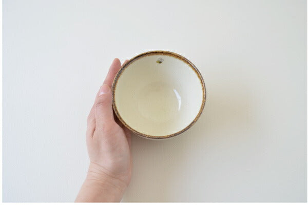 メグモグ飯碗 飯碗 かわいい 子供用 プレゼント 誕生日 子供の日 猫 犬 うさぎ アニマル 日本製 美濃焼 食器 食洗機使用可 電子レンジ使用可 ギフト カクニ KAKUNI