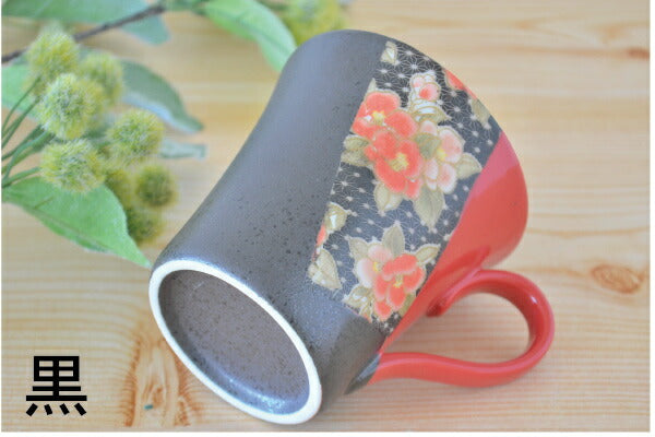 朱塗り友禅マグ【マグカップ おっしゃれ コーヒカップ 京都 着物柄 和風 友禅 赤 黒 抹茶 日本製 美濃焼 陶磁器 食器 レンジ対応 食洗機対応 KAKUNI カクニ】