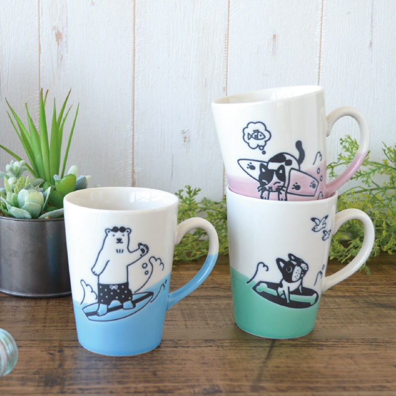 アニマルSURFマグ マグカップ おしゃれ コーヒーカップ カップ シロクマ ネコ イヌ サーフィン かわいい 美濃焼 陶器 日本製 国産 食洗機使用可 電子レンジ使用 可贈り物 カクニ