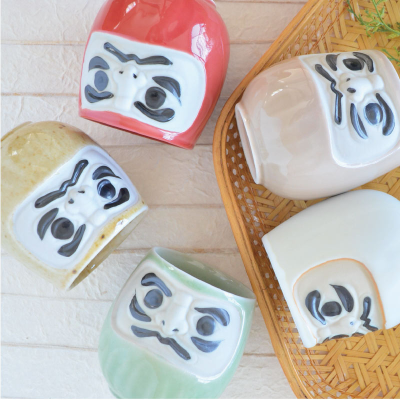 風水だるま 寿司湯呑 大きい 赤だるま お寿司屋さん ギフト おもしろい 風水 縁起物 日本製 美濃焼 和風 おしゃれ 長寿祝い 贈り物 夫婦 和食器 還暦祝い 古希 喜寿 米寿