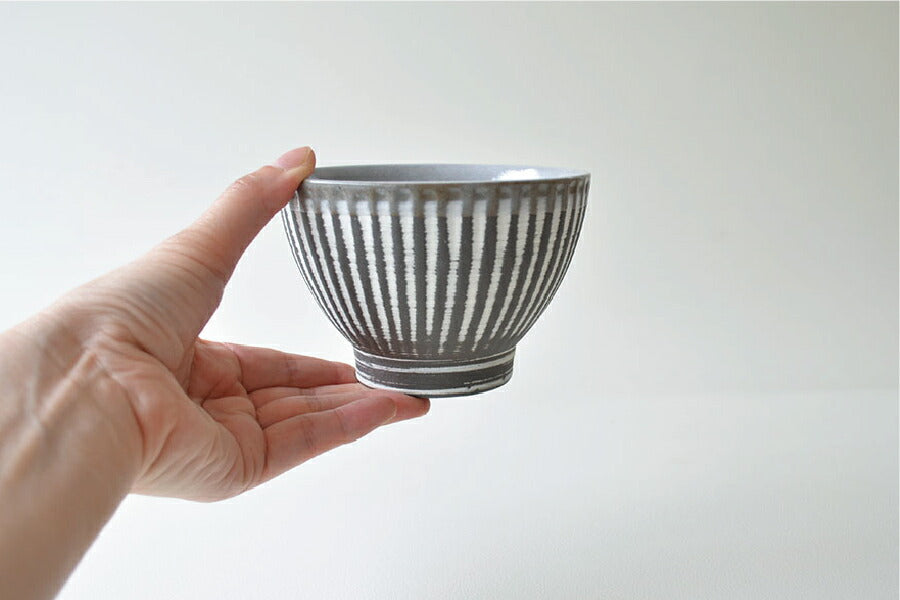 カーム削ぎ入り飯碗【お茶碗 オシャレ かっこいい 大きい 男性用 北欧 シンプル 日本製 美濃焼 食器 食洗機使用可 電子レンジ 使用可プレゼント ギフト カクニ KAKUNI】