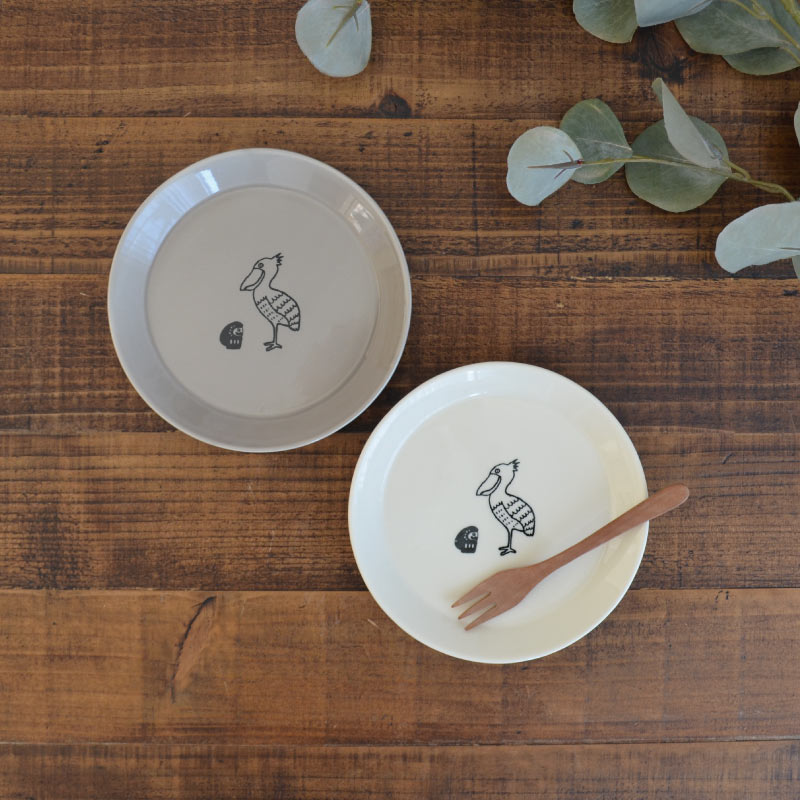 だるまとハシビロコウナチュラルプレート(S)取り皿 小皿 朝食 プレート おしゃれ シンプル かわいい かっこいい 国産 日本製 陶器 日本製 美濃焼 食器 食洗機対応 電子レンジ対応 ギフト 動物柄 鳥柄 はしびろこう だるま