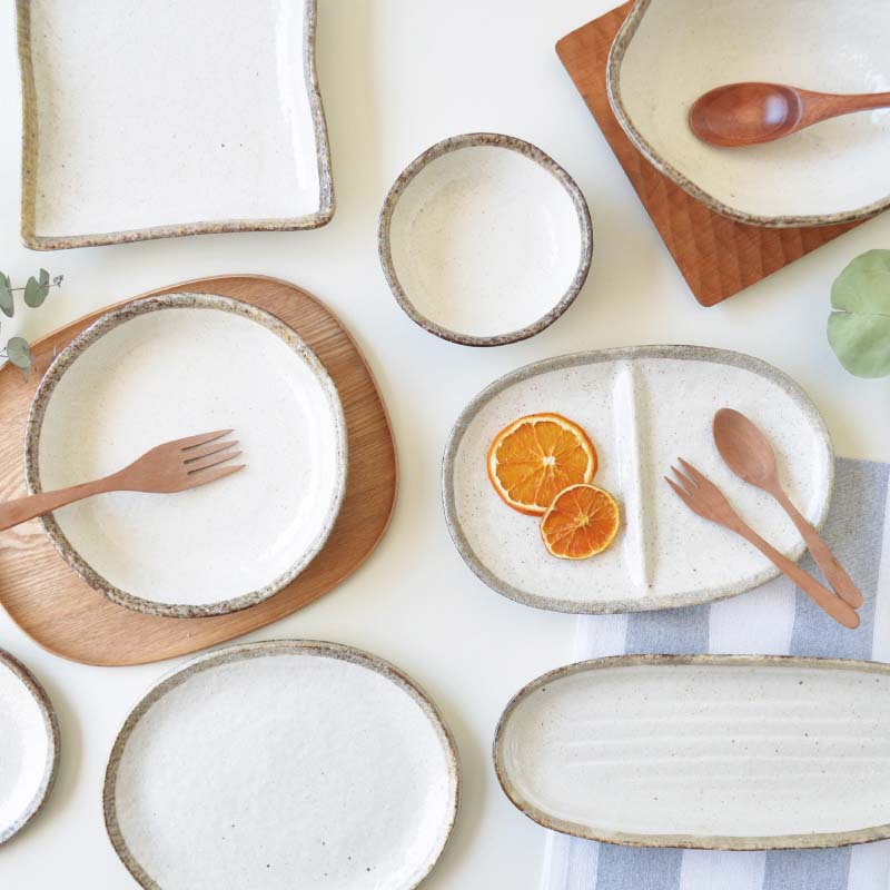 K11227 白唐津 両手付小鉢 皿 おしゃれ 鉢 ナチュラル シンプル 取り皿 陶器 かわいい シンプル 電子レンジ使用可 国産 新生活 プレゼント ギフト 食器 器 日本製 美濃焼 クリスマス