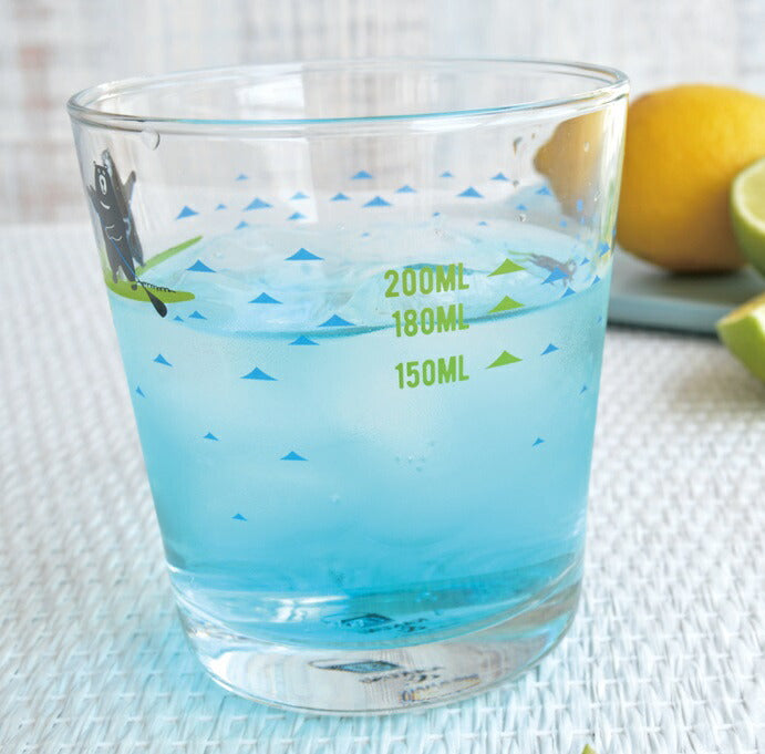 目盛付きグラス 波乗りクマ グラス北欧おしゃれ ガラス コップ かわいい 子供用 アニマル くま かわいい 雑貨 カフェ 食器 猫 シロクマ ガラス製 ギフト タンブラー 日本製 カクニ