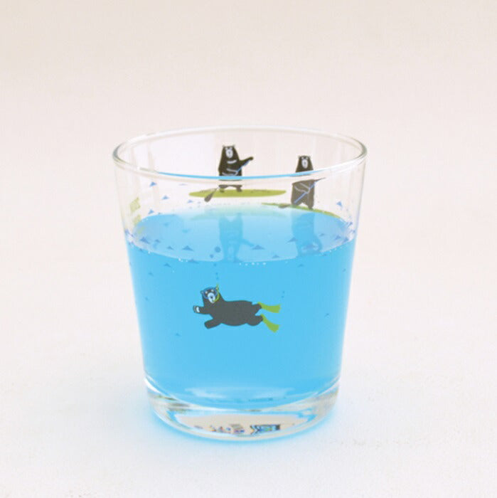 目盛付きグラス 波乗りクマ グラス北欧おしゃれ ガラス コップ かわいい 子供用 アニマル くま かわいい 雑貨 カフェ 食器 猫 シロクマ ガラス製 ギフト タンブラー 日本製 カクニ