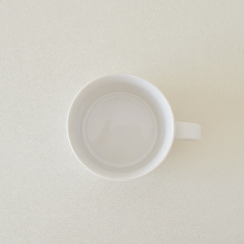 じろじろネコマグ マグカップ おしゃれ かわいい 可愛い ネコ 猫 ネコ柄 イヌ 犬 北欧 330ml 大きい 日本製 コップ カップ 食器 シンプル ナチュラル 食洗機使用可 電子レンジ使用可