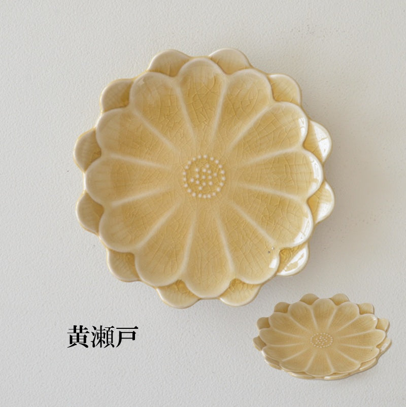 デイジー小皿 豆皿 小皿 醤油 美濃焼 皿 おしゃれ シンプル 小さめ かわいい 花 ナチュラル プレート 薬味 調味料 陶器 日本製 和風 ピンク ヒワ ブラウン ターコイズ ブルー 食器