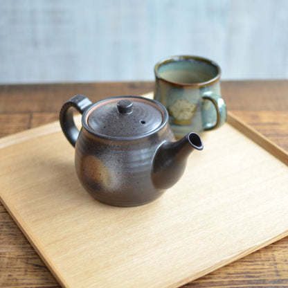ペコポット パノラマ急須 和食器 陶器 美濃焼 日本製 国産 おしゃれ 和風 シンプル 上品 高級感 黒 白 カクニ 食卓 キッチン用品 家庭用 来客用 ギフト プレゼント 贈り物 お祝い 慶事