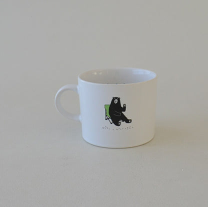 クマさん マグカップ かわいい くま 可愛い おしゃれ メモリ付き スープカップ 目盛り付き アウトドア 大きめ たっぷり 大容量 キャンプ 陶器 食洗機対応 レンジ対応 ギフト プレゼント 日本製　美濃焼