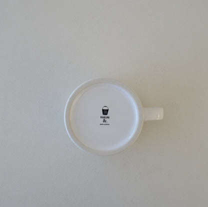 目盛付きマグ 波乗りクマ　 330ml マグカップ かわいい くま 可愛い おしゃれ メモリ付き スープカップ 目盛り付き アウトドア 大きめ たっぷり 大容量 キャンプ 陶器 食洗機対応 レンジ対応 ギフト プレゼント 日本製　美濃焼