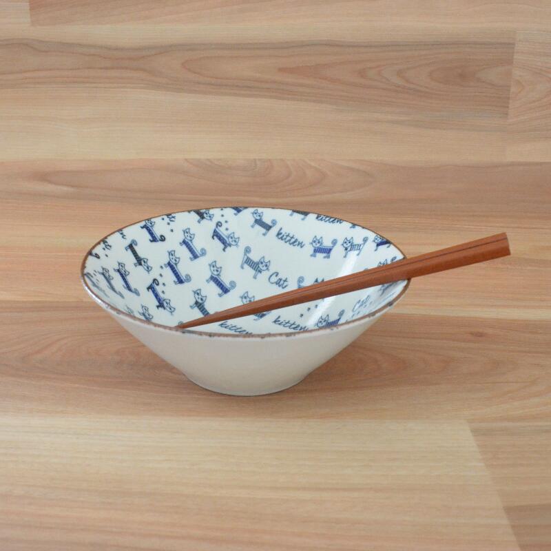 ねこねこ20cmヌードルボウル おしゃれ かわいい 可愛い ネコ 猫 ネコ柄 北欧 ラーメン うどん 大きい 日本製  食器 シンプル ナチュラル 食洗機使用可 電子レンジ使用可