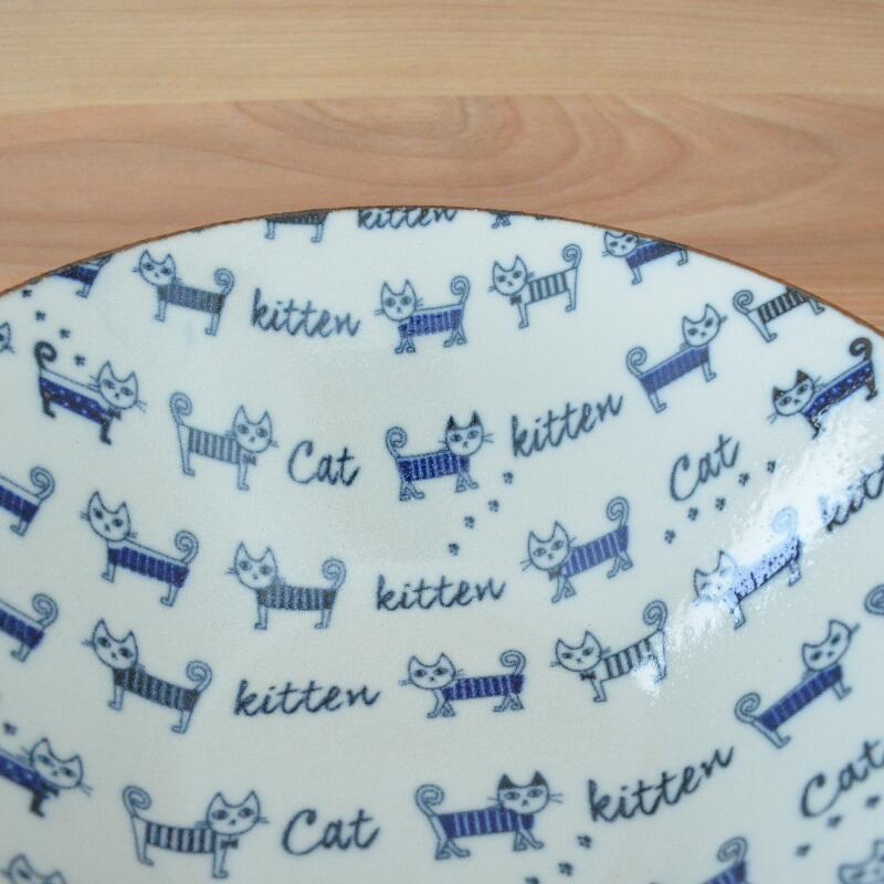 ねこねこ20cmヌードルボウル おしゃれ かわいい 可愛い ネコ 猫 ネコ柄 北欧 ラーメン うどん 大きい 日本製  食器 シンプル ナチュラル 食洗機使用可 電子レンジ使用可