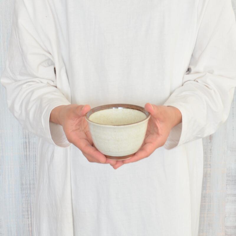 姫小丼 おしるこ碗 青海波＆白唐津4個セット 和食器 磁器 美濃焼 陶器 つるつる おしゃれ かわいい 上品 食洗器使用可能 電子レンジ使用可能 食卓 ギフト 贈り物 お祝い 新生活 キッチン