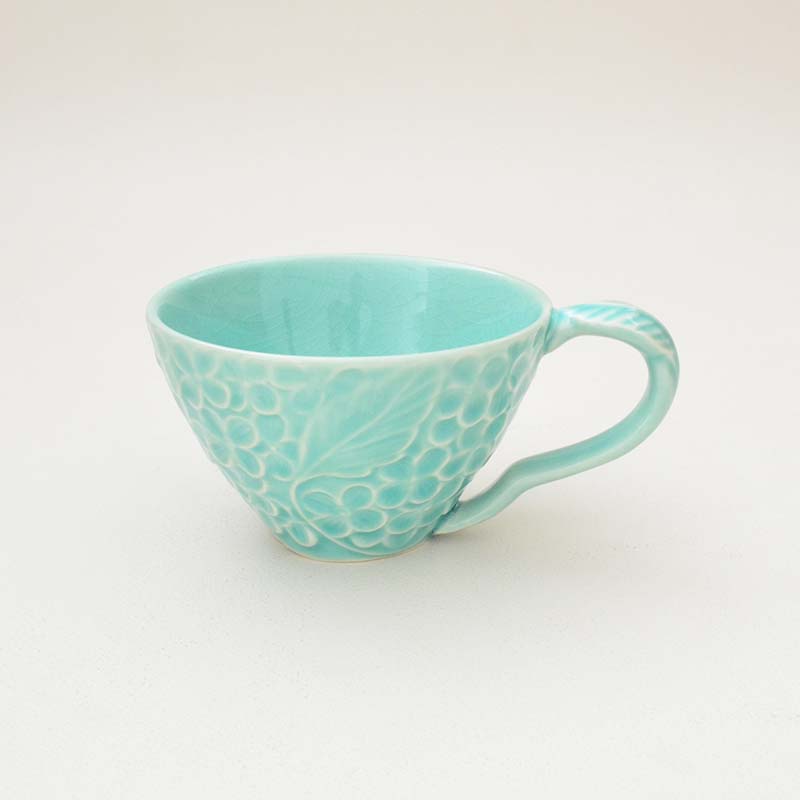 フルール　マグ【マグカップ コーヒー おしゃれ 花柄 プレゼント ギフト ピンク グリーン 日本製 美濃焼 陶磁 器 食器 レンジ対応 食洗機対応 四つ葉　カクニ】