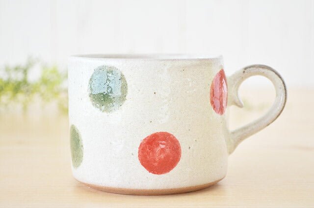 ツートンリンゴマグ マグカップ おしゃれ かわいい コーヒー 珈琲 国産 林檎 ストライプ ナチュラル カップ 器 うつわ カフェ 和風 土物 水玉 ライン シンプル カフェ コーヒーカップ 陶器 美濃焼 日本製 カクニ