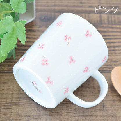 ハッピークローバー 軽いマグ【 陶器 マグカップ 大きめ おしゃれ 大きい 軽い軽量 介護 ピンク グリーン 軽い 持ちやすい 日本製 美濃焼 陶磁 器 食器 レンジ対応 食洗機対応 四つ葉 ギフト プレゼントカクニ】