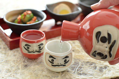 風水だるま盃 杯 盃 60ｍｌ おちょこ ぐいのみ だるま 和風 美濃焼 日本製 冷酒・熱燗 お酒 おもしろい 和風 日本酒 食洗機可 電子レンジ可 KAKUNI カクニ