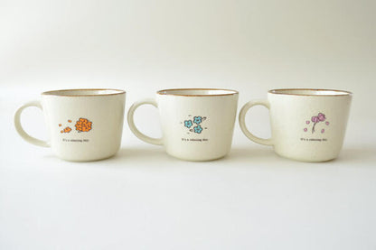 ほっこりアニマル花束 陶器 マグカップ おしゃれ 大きめ 美濃焼 かわいい 可愛い 猫 レトロ ネコ ナチュラル シンプル 電子レンジ使用可 食洗機使用可 日本製 国産プレゼント ギフト 動物柄 カクニ KAKUNI