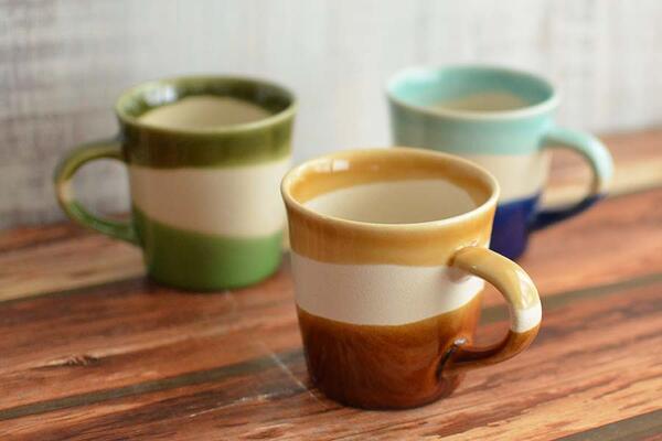 アースボーダーマグ 北欧 陶器 マグカップ 大きめ 大きい おしゃれ 日本製 瀬戸焼 コップ カップ 茶 緑 青 食器 かわいい カフェ シンプル ナチュラ ギフト プレゼント 箱入り ラッピング カクニ