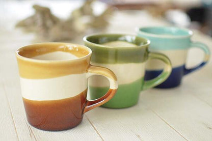 アースボーダーマグ 北欧 陶器 マグカップ 大きめ 大きい おしゃれ 日本製 瀬戸焼 コップ カップ 茶 緑 青 食器 かわいい カフェ シンプル ナチュラ ギフト プレゼント 箱入り ラッピング カクニ
