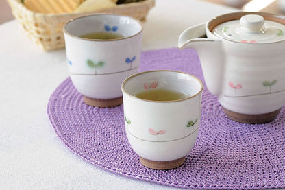 ふたば湯呑 湯呑 おしゃれ シンプル かわいい 日本製 美濃焼 プレゼント ギフト 結婚 出産 内祝い 引き出物 金婚式 誕生日プレゼント 還暦祝い 古希 喜寿 米寿 退職 定年