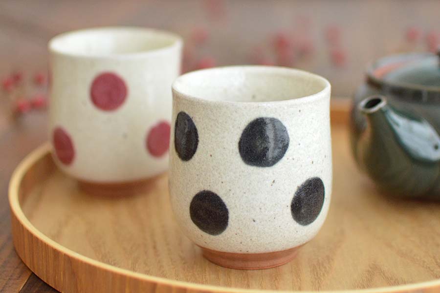 まりもドット湯呑 湯呑 オシャレ コップ カップ お茶 おしゃれ シンプル かわいい 日本製 美濃焼 食器 プレゼント 敬老の日 ギフト カクニ KAKUN