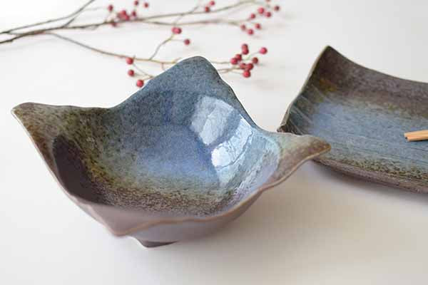 月あかり四方盛鉢 皿 和食 和食器 食器 茶碗 器 皿 オシャレ 和風 和食器 国産 日本製 食器 うつわ 和食器 国産 日本製 美濃焼 和風 茶碗 綺麗 美しい 青 ブルー 料亭 ギフト プレゼント