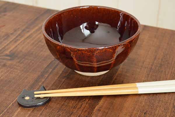 にっこり猫 箸置き 陶器 はしおき おしゃれ セット 面白い かわいい アニマル 子供用 猫 ネコ 食器 国産 日本製 美濃焼 陶器 雑貨 プレゼント キッチン 顔 かわいい 動物 模様 にっこりカクニ